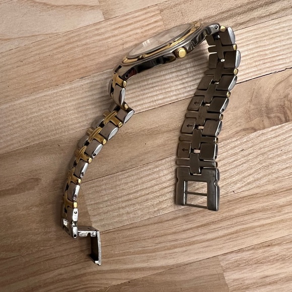 Bulova Men’s Watch Vintage Two Tone Gold Tone Quartz with Date Window 98B52 - Picture 8 of 11